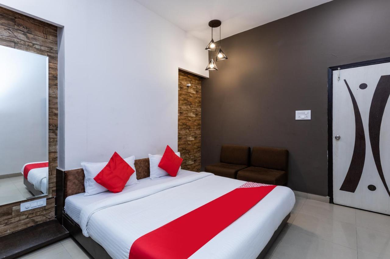 Oyo 75956 Hotel Grand Rourkela Kültér fotó