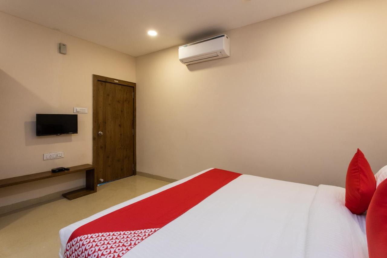 Oyo 75956 Hotel Grand Rourkela Kültér fotó