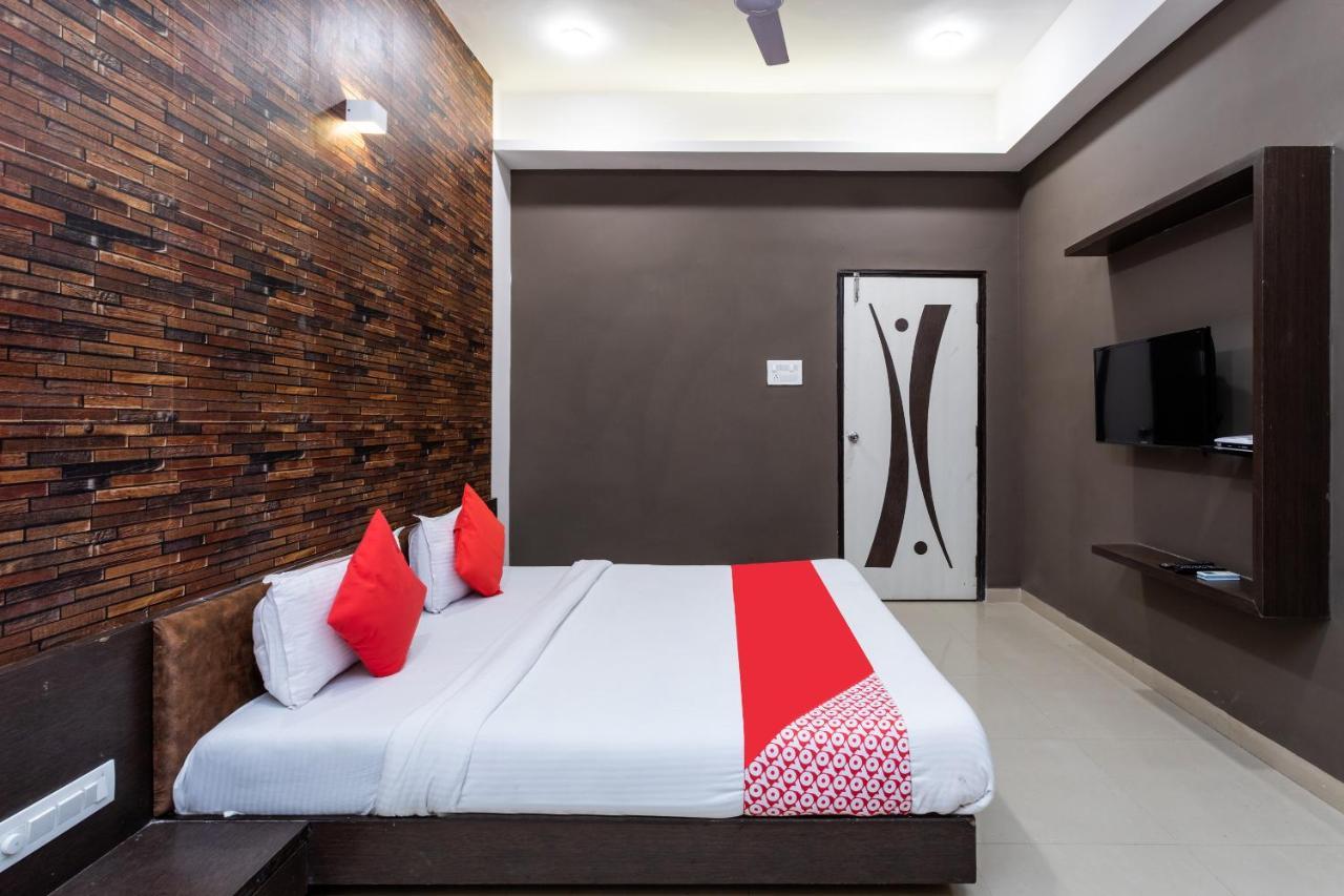 Oyo 75956 Hotel Grand Rourkela Kültér fotó